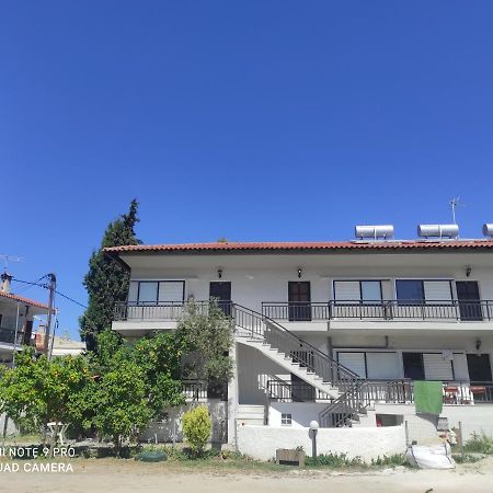 佩科霍里Iris公寓 外观 照片